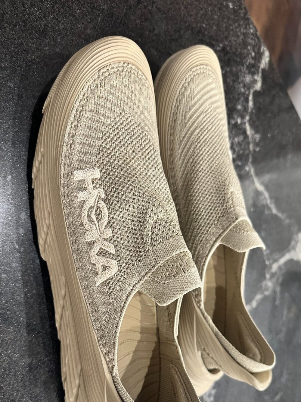 Hoka One One Restore TC Unisex Size US Women's Size 9 Beige Comfy slip-on